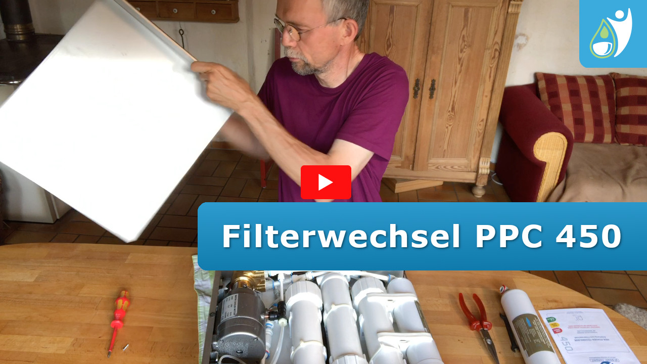 Vorfilterwechsel bei der PI Power Compact 450 Anlage